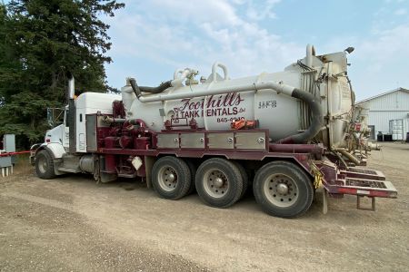 foothills_vacuumtruck2.JPG