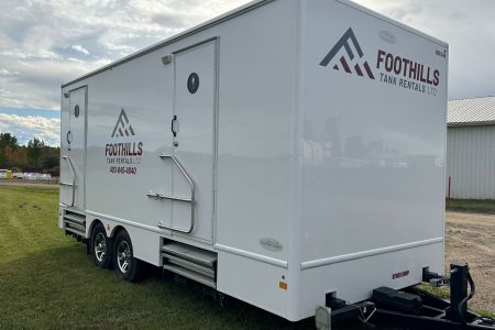 foothills_washcar1.jpg